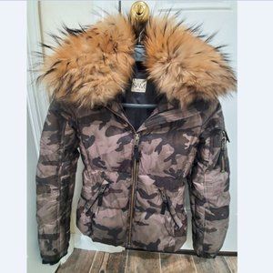 SAM Grey Camo Jacket w fur collar, used one season